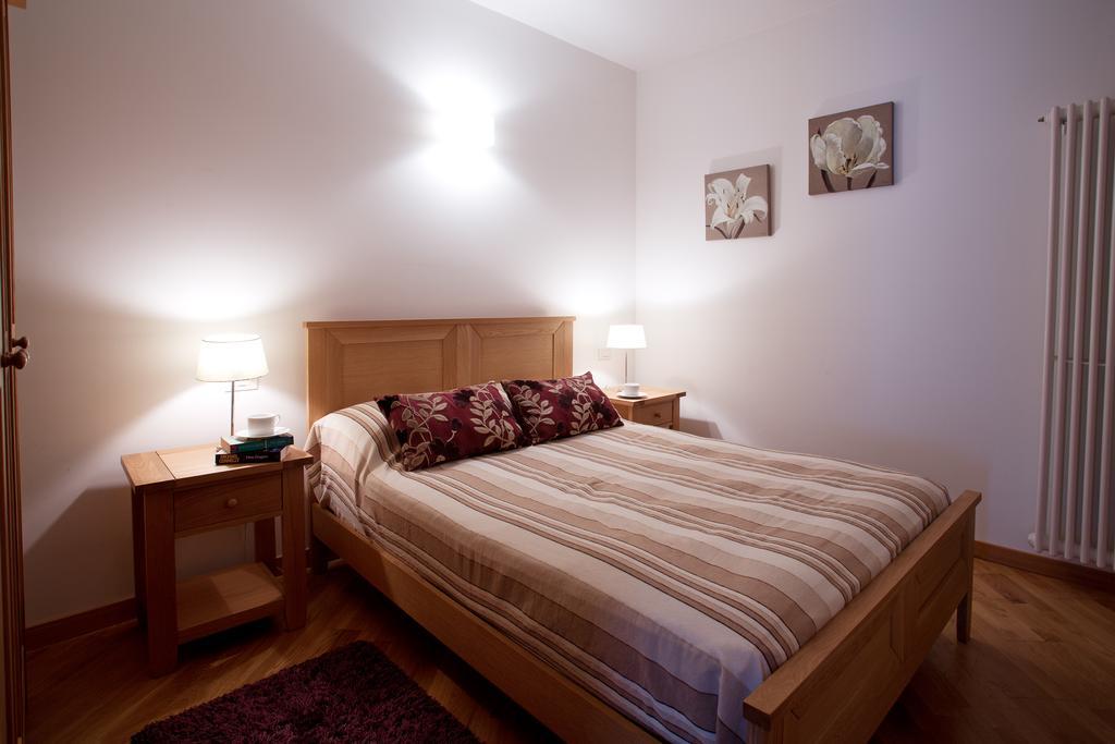 5 Luxury Laglio Apartments-By Italian Apartments Szoba fotó